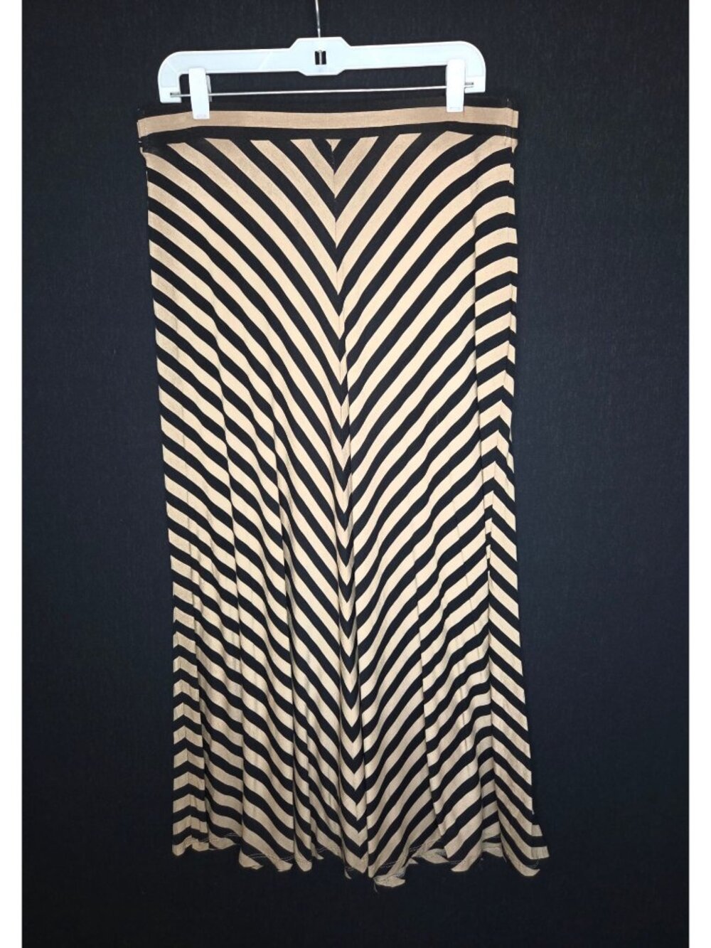 💙 Lane Bryant Black Tan Chevron Stripe Maxi Skirt Size L/XL Stretch Rayon